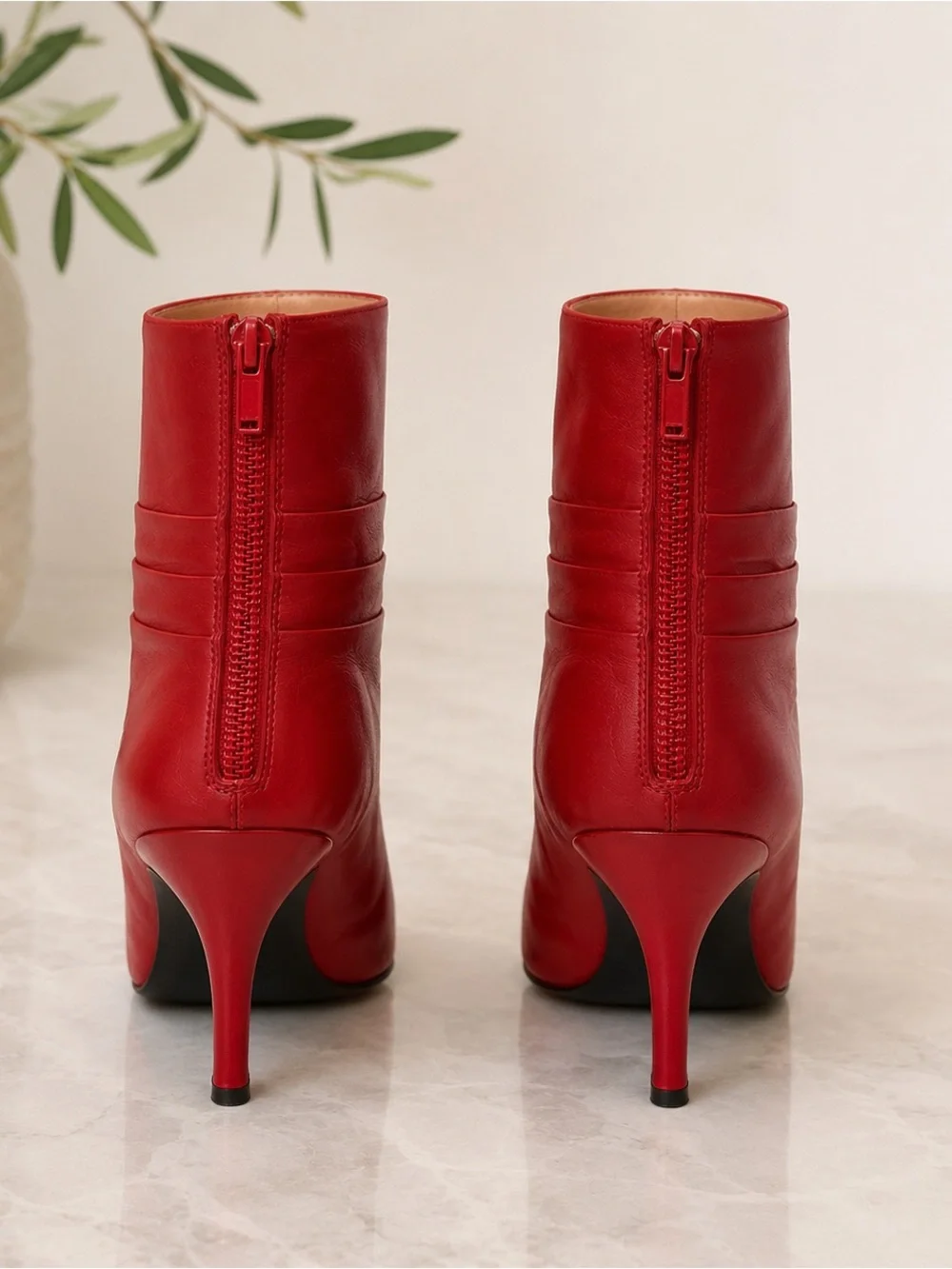 Stuart Weitzman Red Leather Pointed Toe Ankle Booties 7.5 B Stiletto Heel Spain